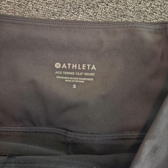 Skort - Picture 2 of 3